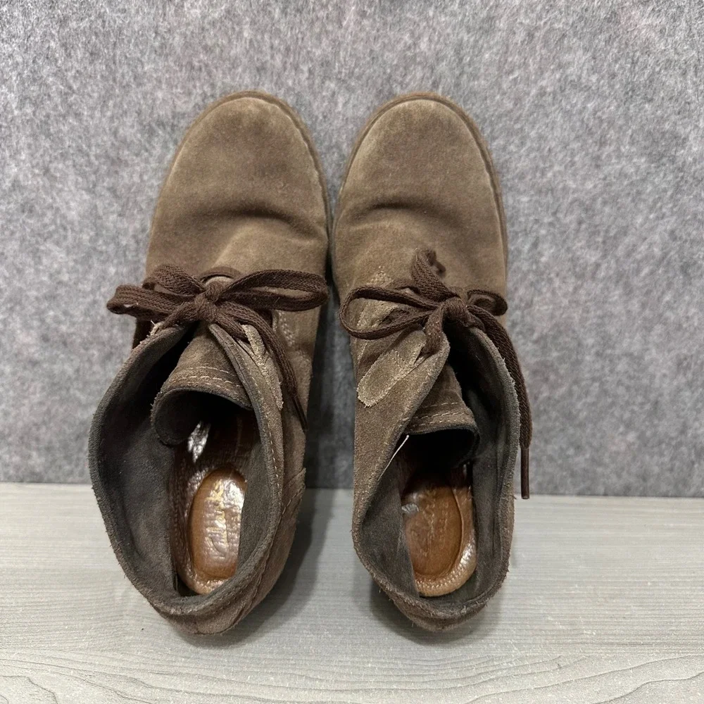 Clarks please see
